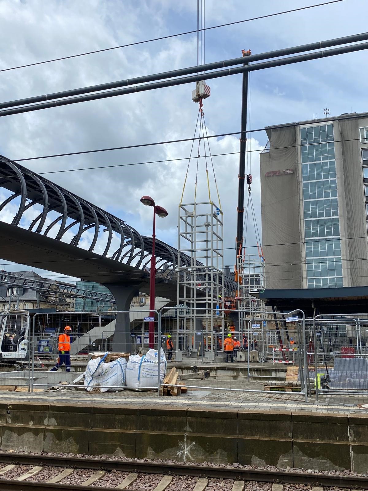 Gare de Luxembourg - Ascenseurs sur quais 2