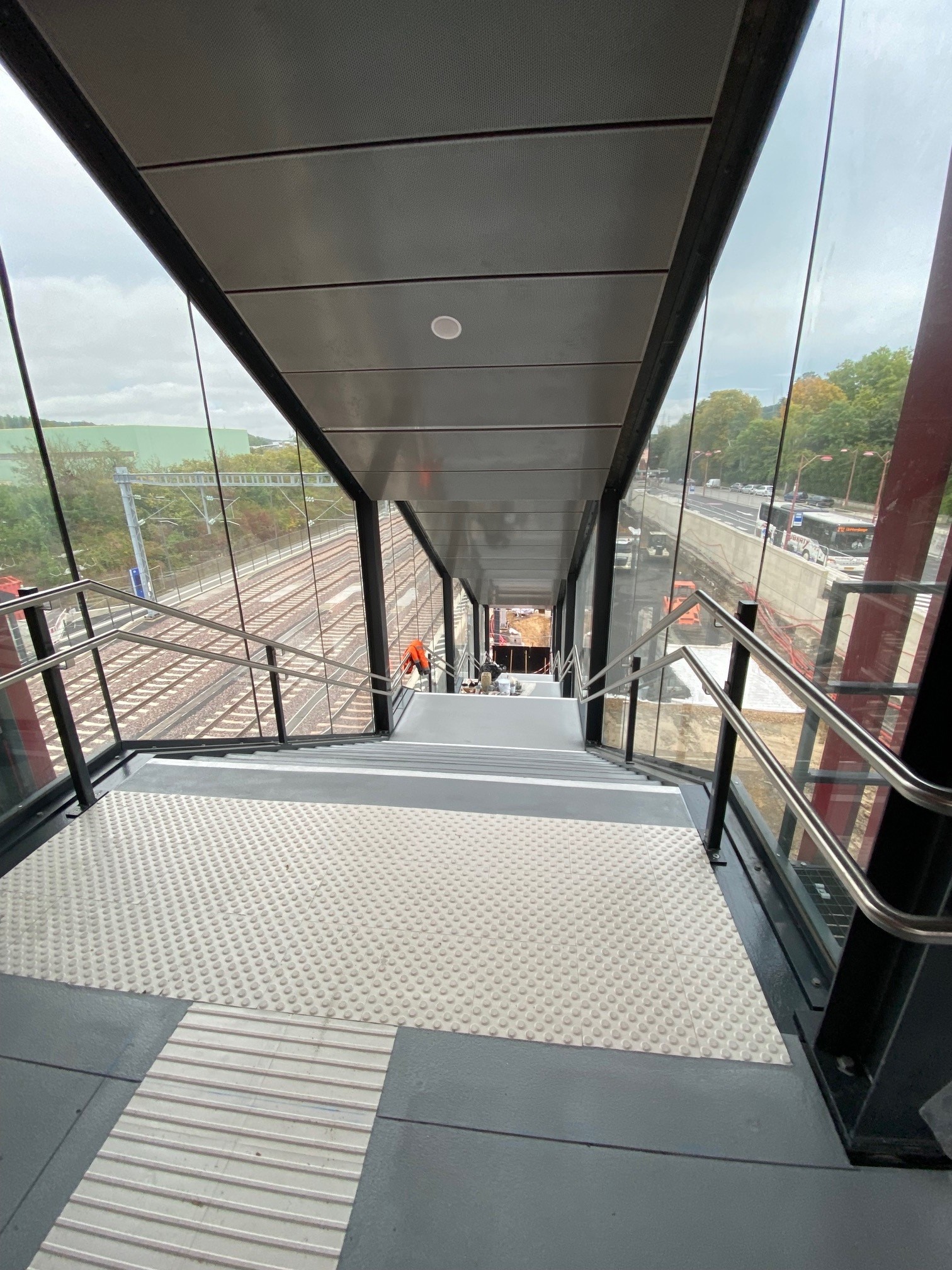 Gare de Rodange - Passerelle au-dessus des voies 13