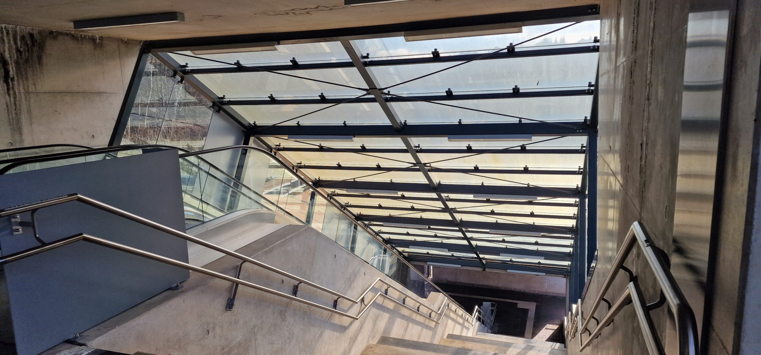 Arrêt Pfaffenthal - Couvertures vitrées sur escaliers 1