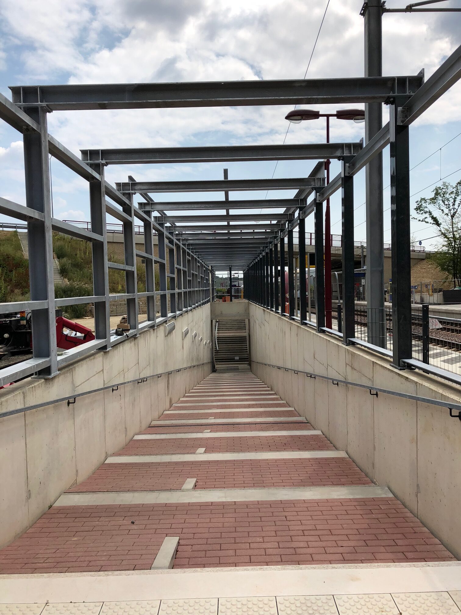 Arrêt de Contern - Couverture sur escaliers 4