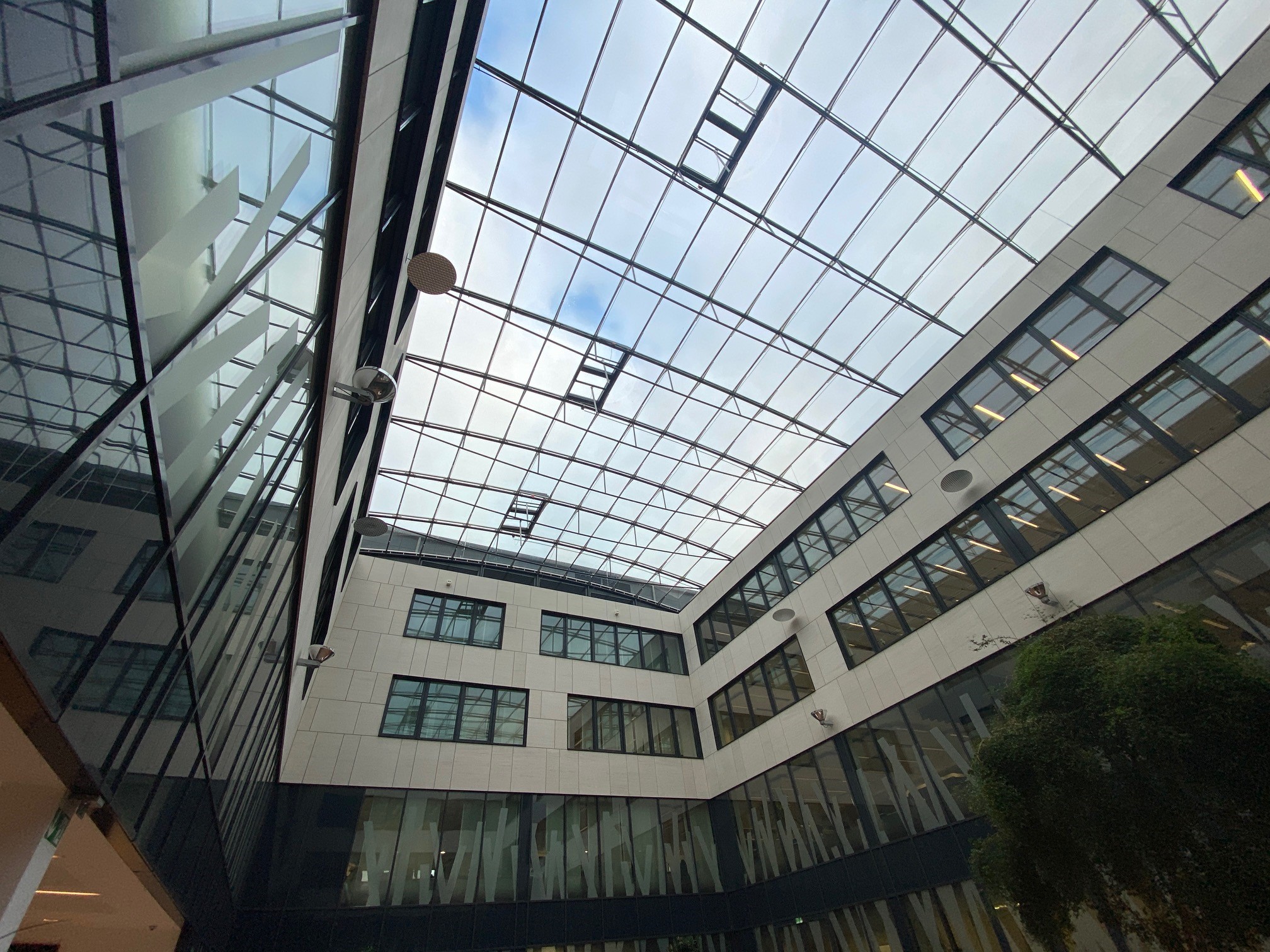 Banque Raiffessen à Leudelange - Verrière 1